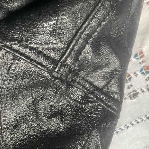 Men's Vintage 1980s Authentic Leather Jacket - Picture 4 of 8